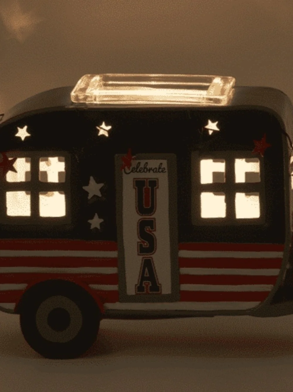 Scentsy Land Of Liberty USA Patriotic Camper Tin Decor